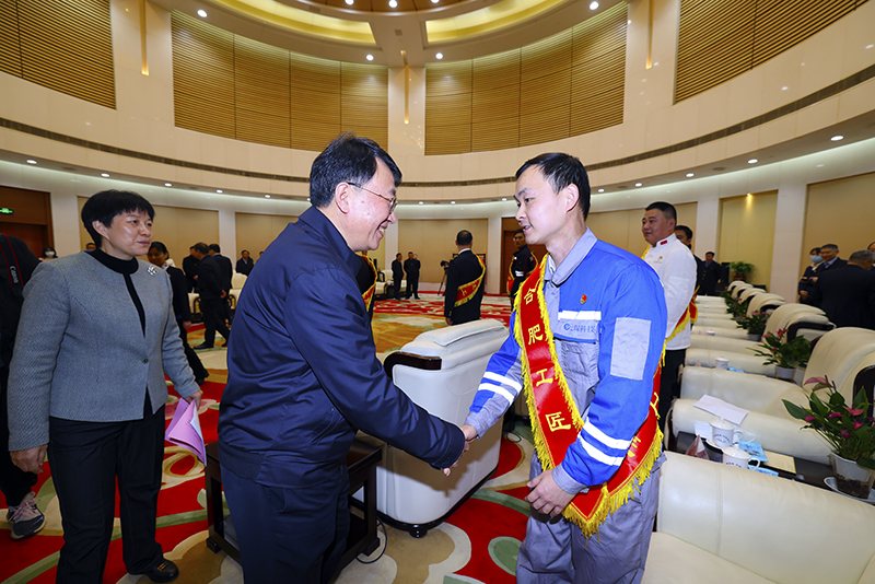 以匠心致初心,周冠辰榮獲“合肥工匠”稱(chēng)號(hào)！